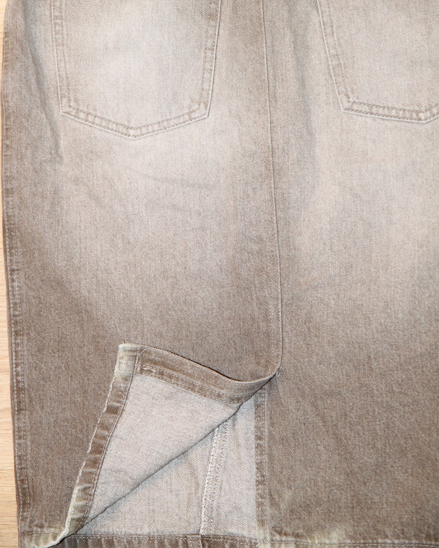 BEIGE DENIM PENCIL SKIRT