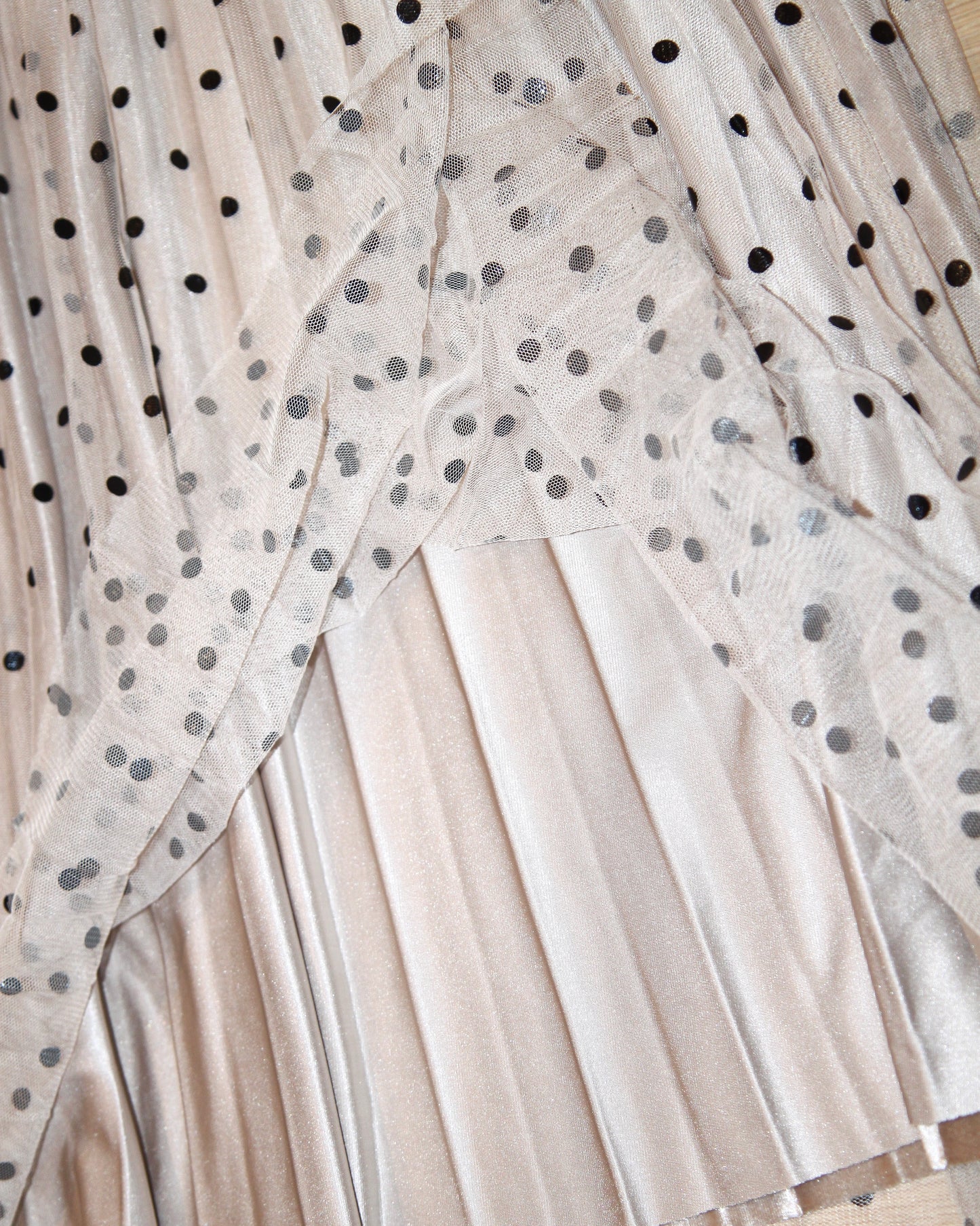 BEIGE MIDI POLKA DOT SKIRT