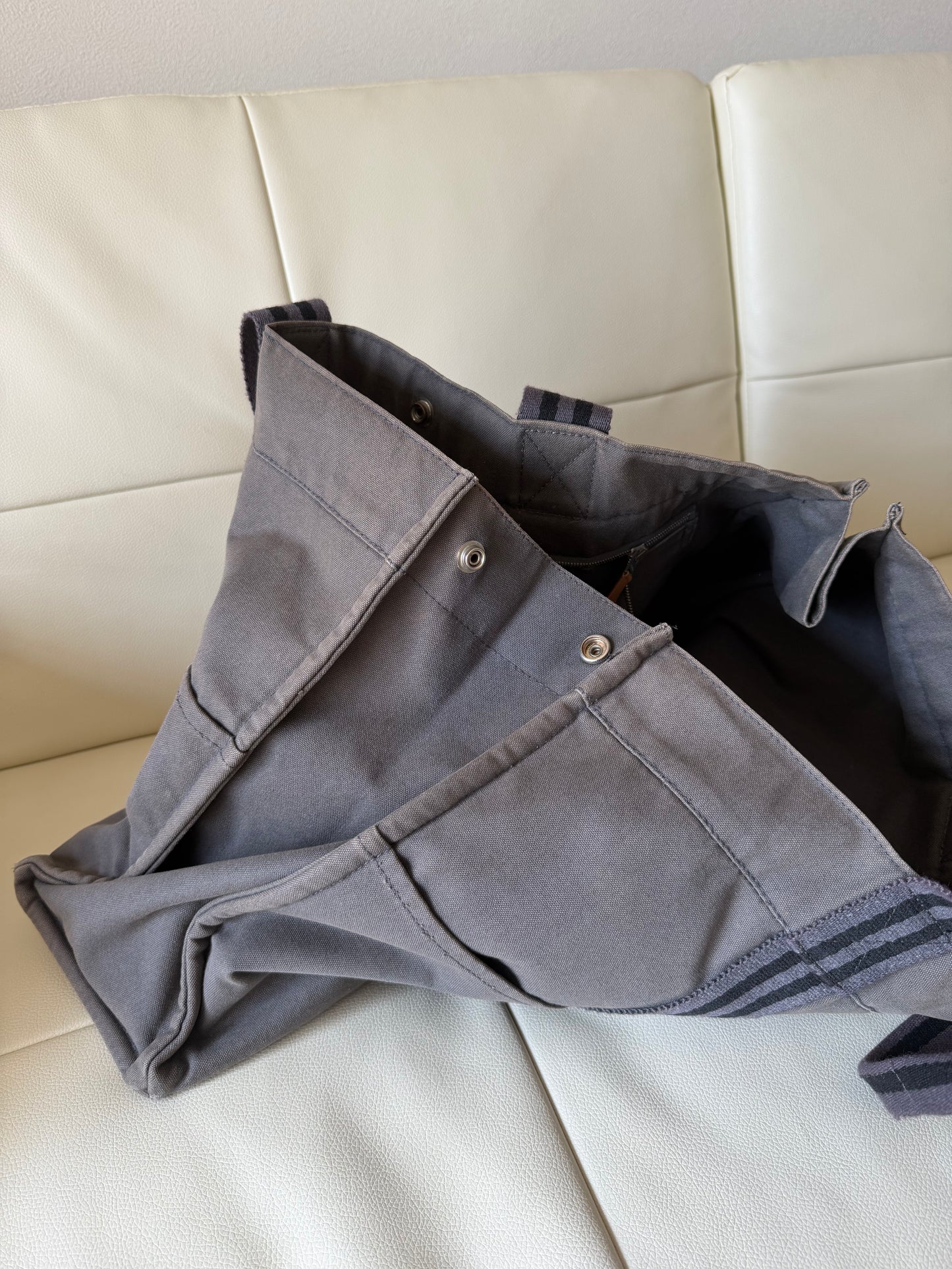 HERMÈS GREY TOTE BAG