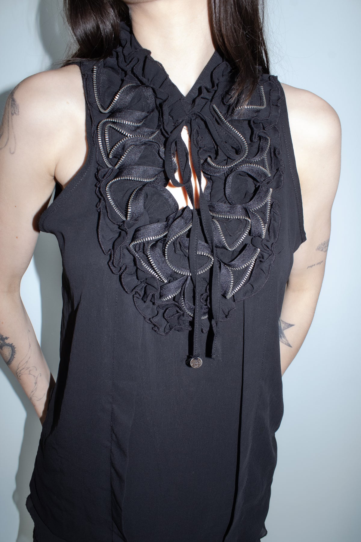 zipper black dress
