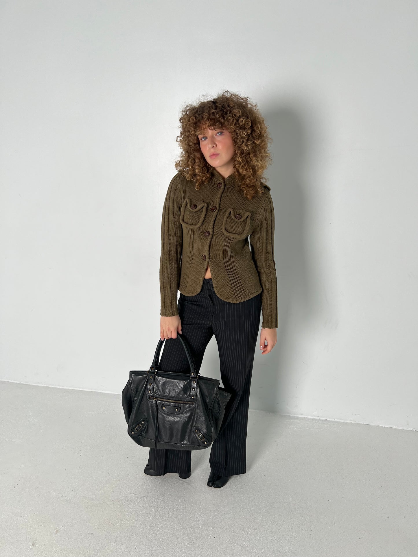OLIVE KNIT CARDIGAN