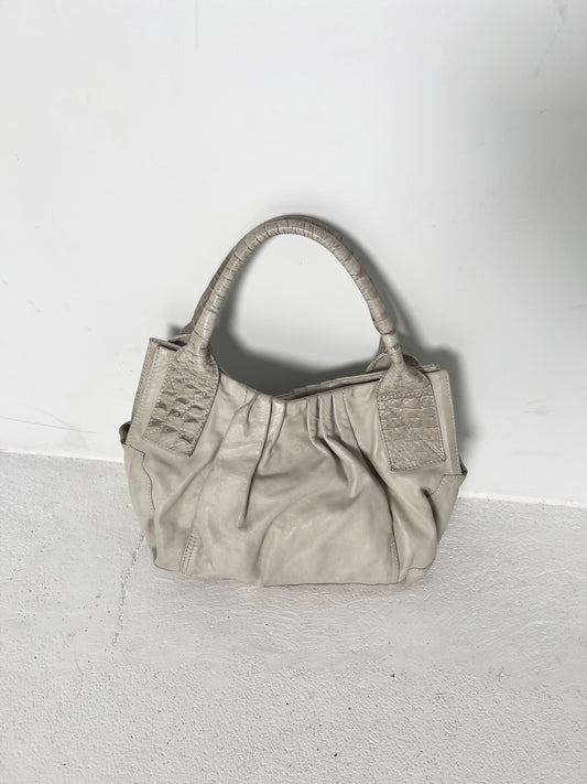 SOFT BEIGE LEATHER BAG