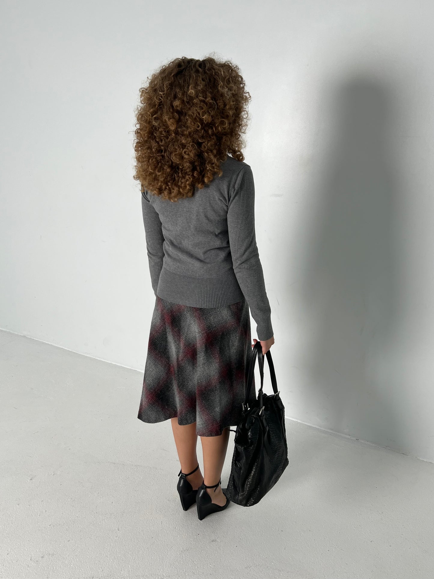 GREY WOOL PLAID MIDI SKIRT