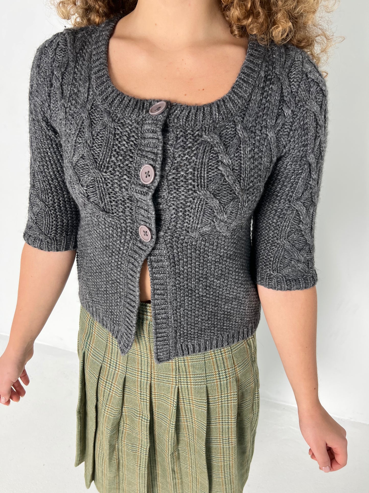 GREY KNIT CARDIGAN