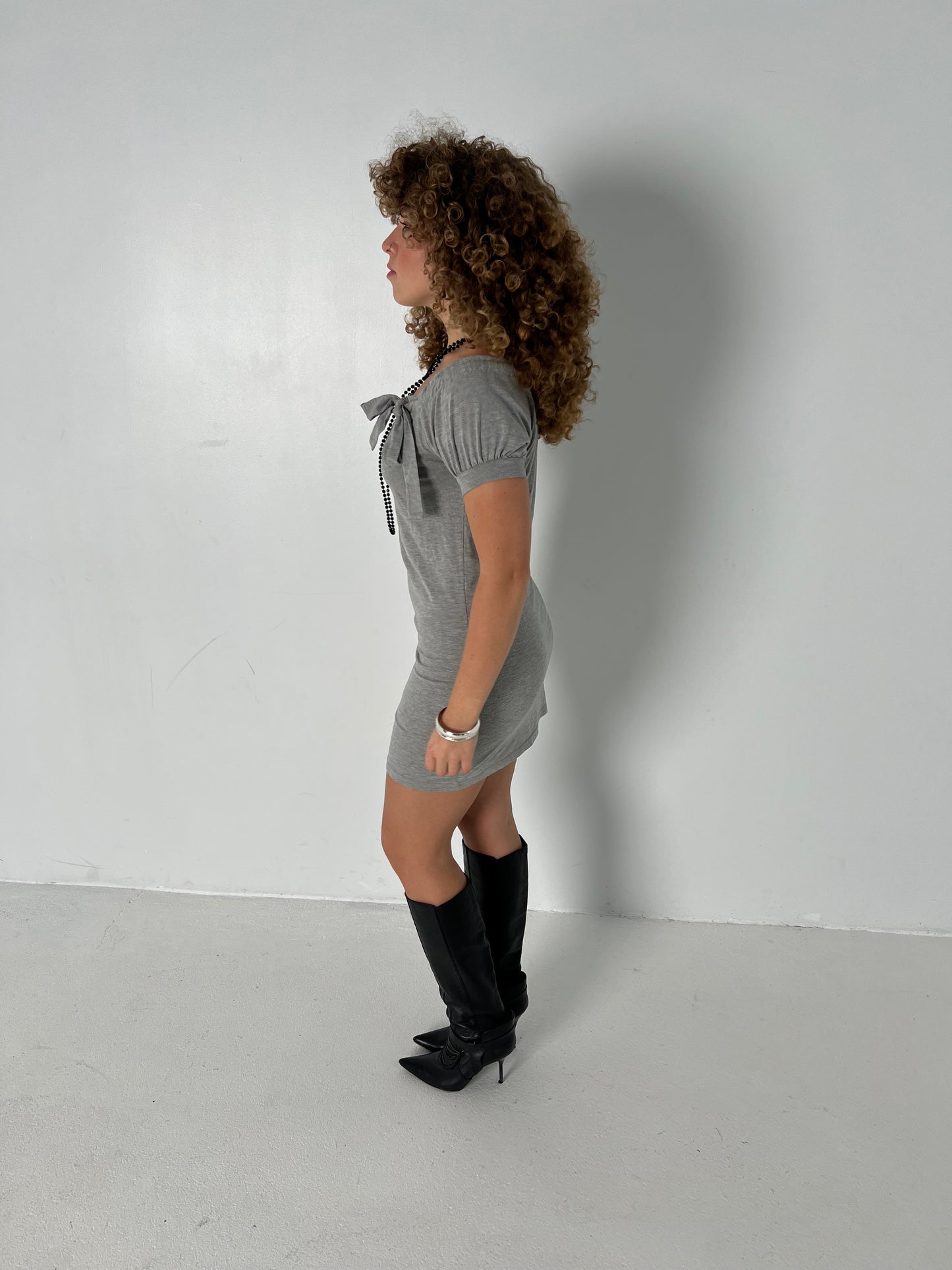 GREY MINI OFF-SHOULDER BOW DRESS