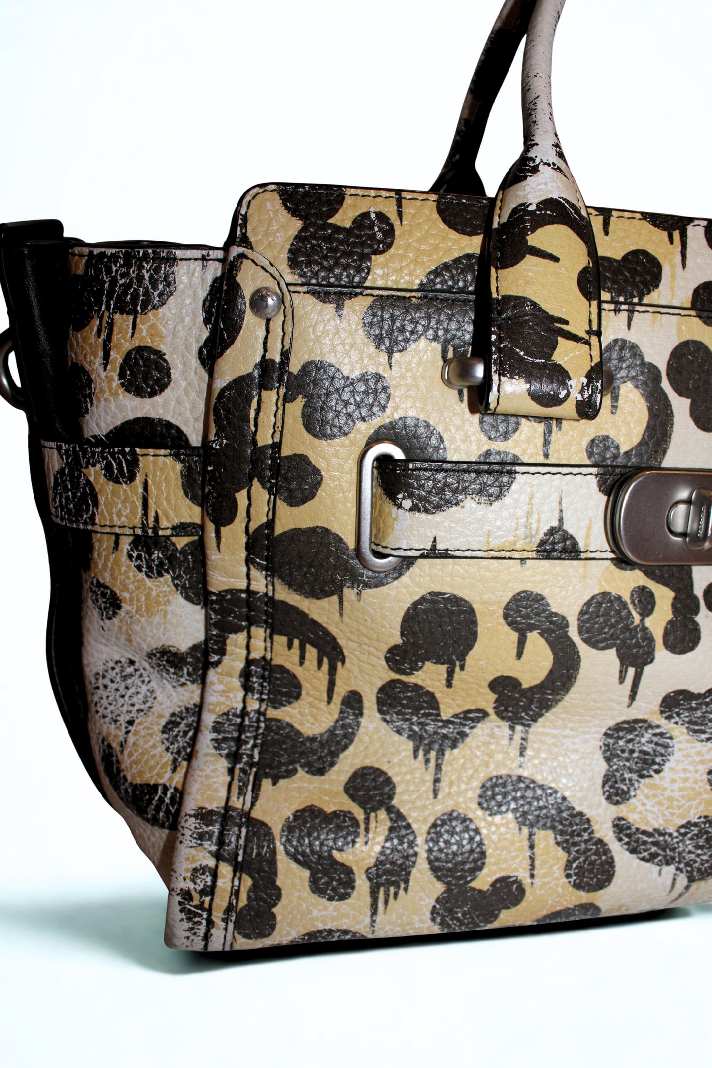 COACH X BASEMAN WILD BEAST SWAGGER HANDBAG 2015