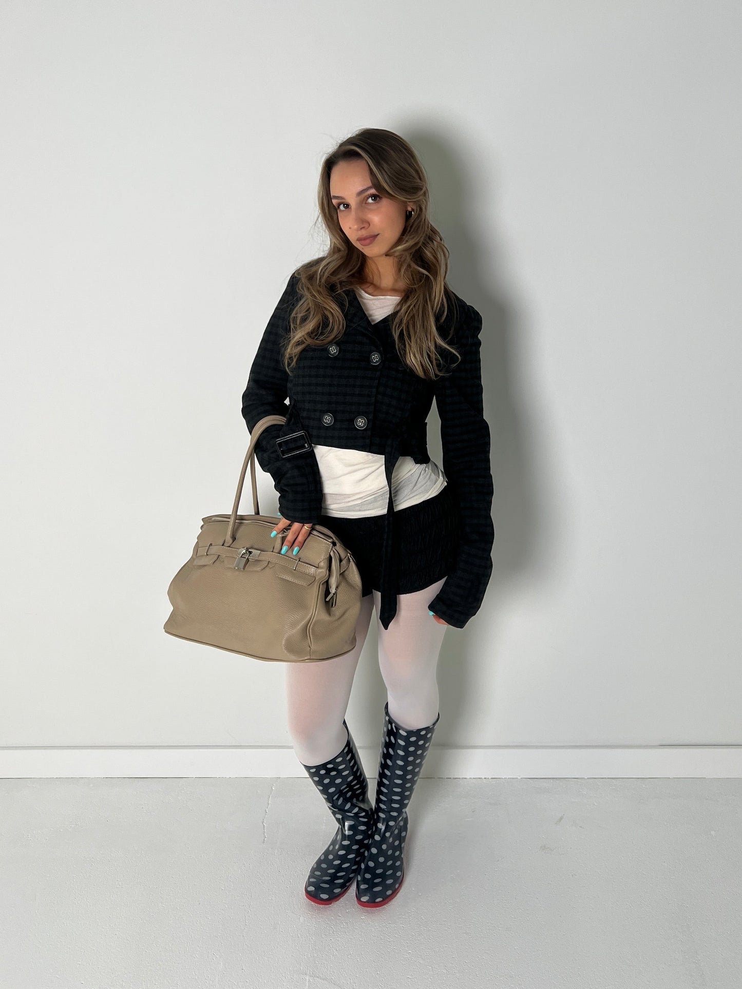 GREY CROPPED CHECK JACKET WITH A WAISTBELT