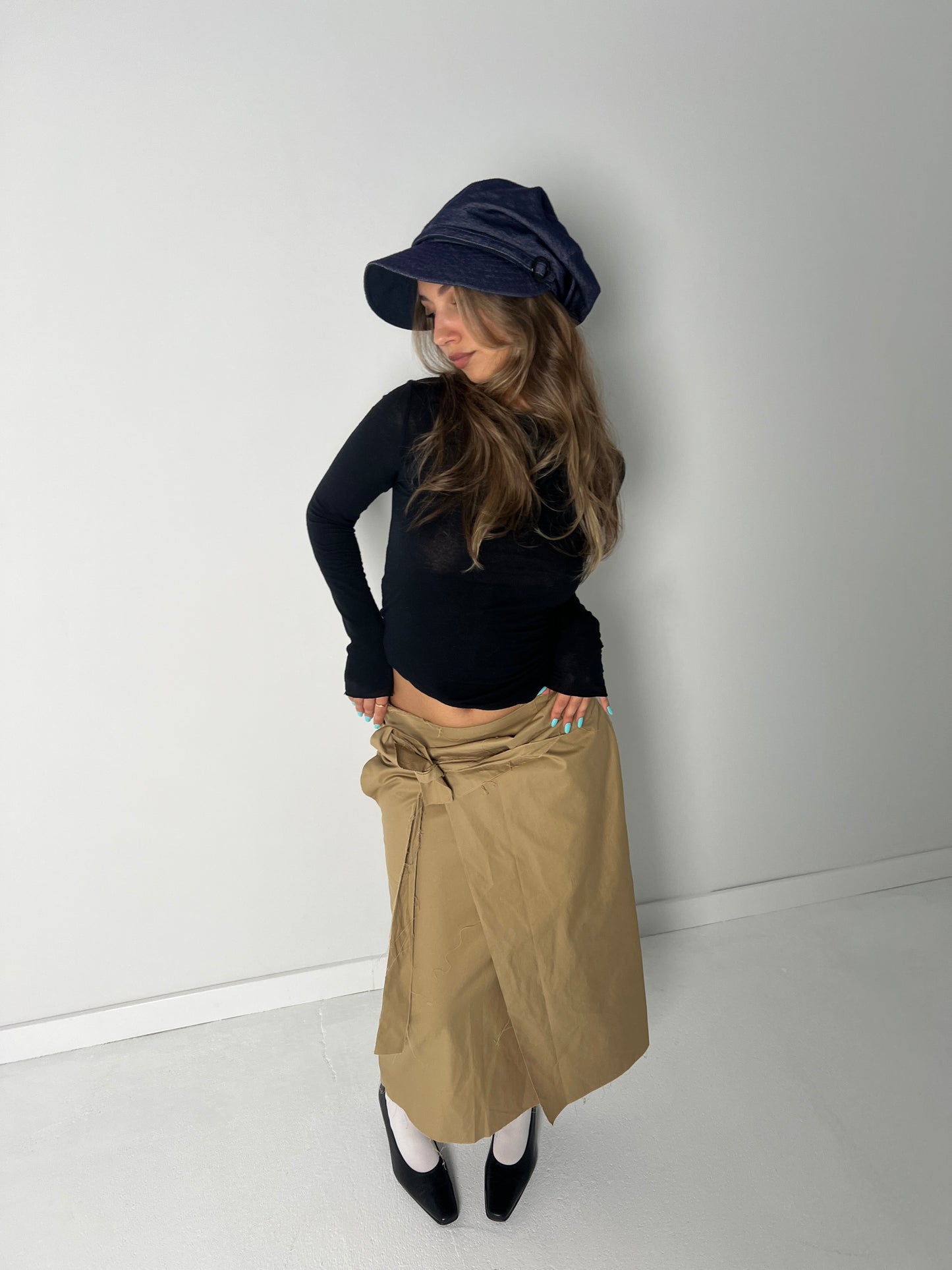 ASTRÆT BEIGE MAXI SKIRT