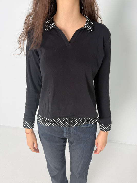 BLACK SHIRT WITH POLKA DOT DETAILS