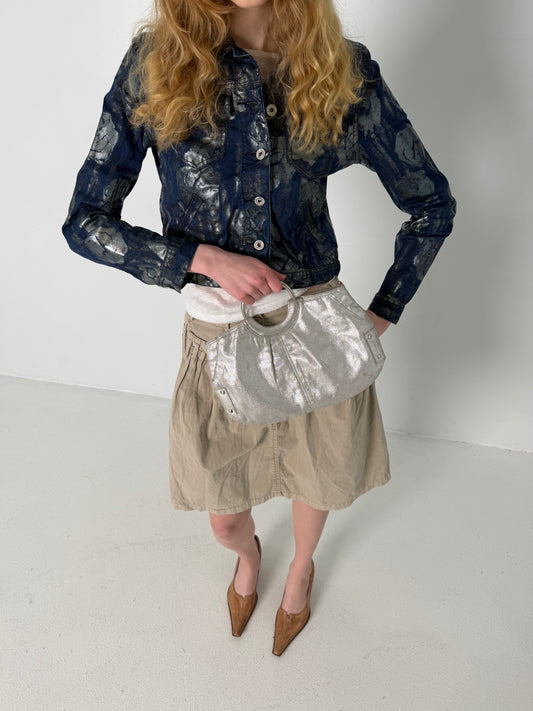 SILVER METAL HANDLE BAG