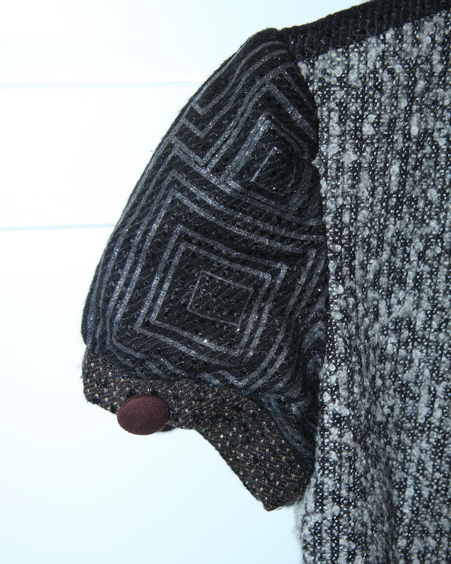 ZIP-UP VEST