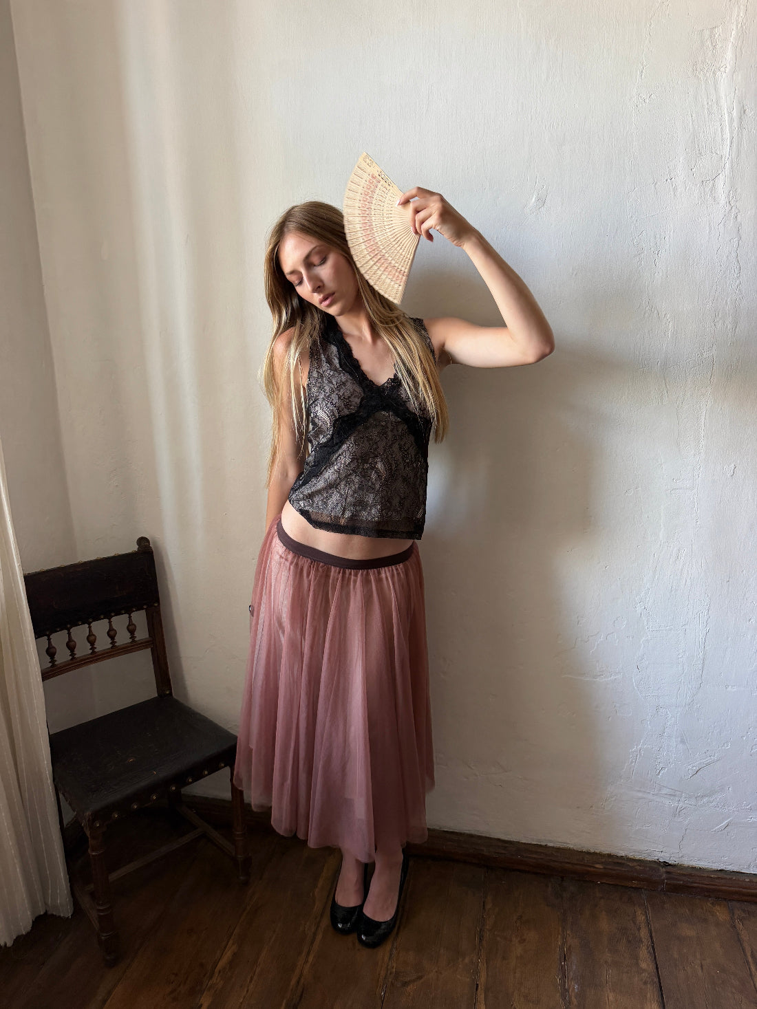 BLACK LACE LAYERED TOP