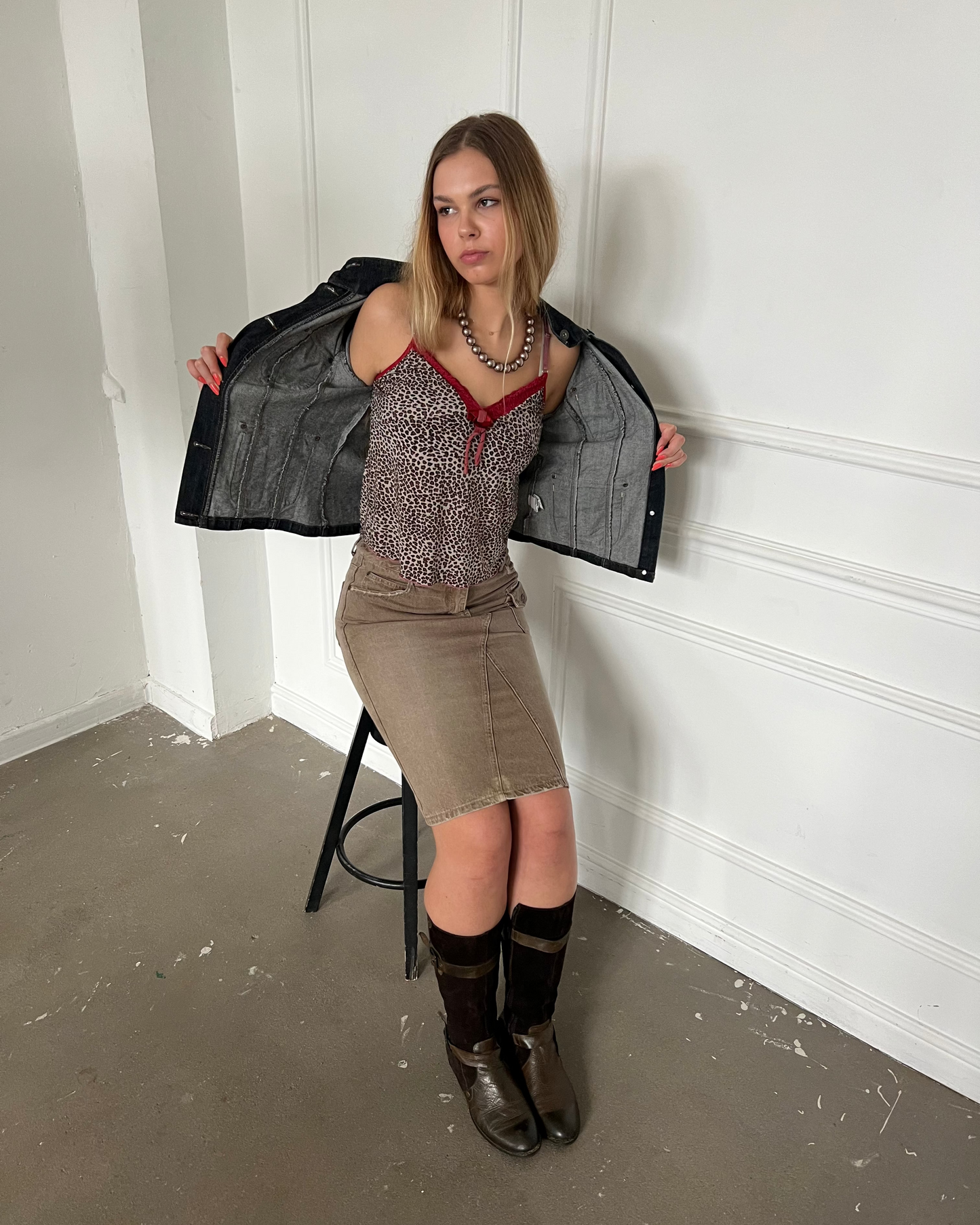 HIGH-COLLAR DENIM JACKET