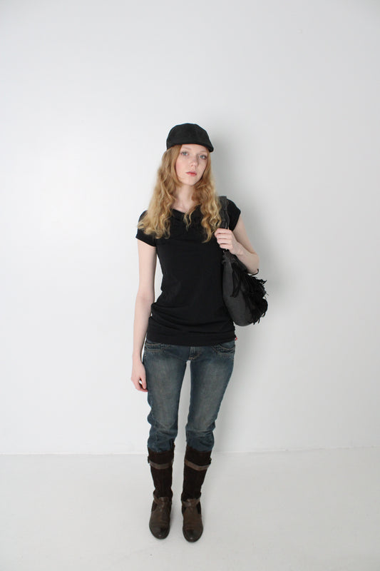 STRAIGHT-LEG WASHED JEANS