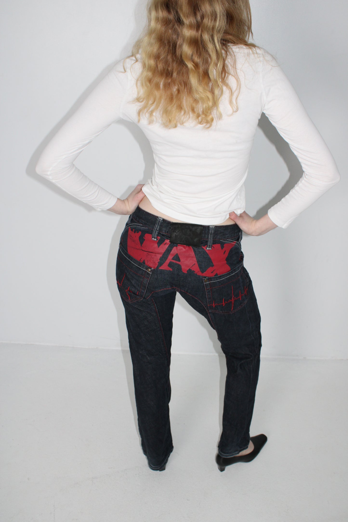 WAX BACK-GRAPHIC JEANS