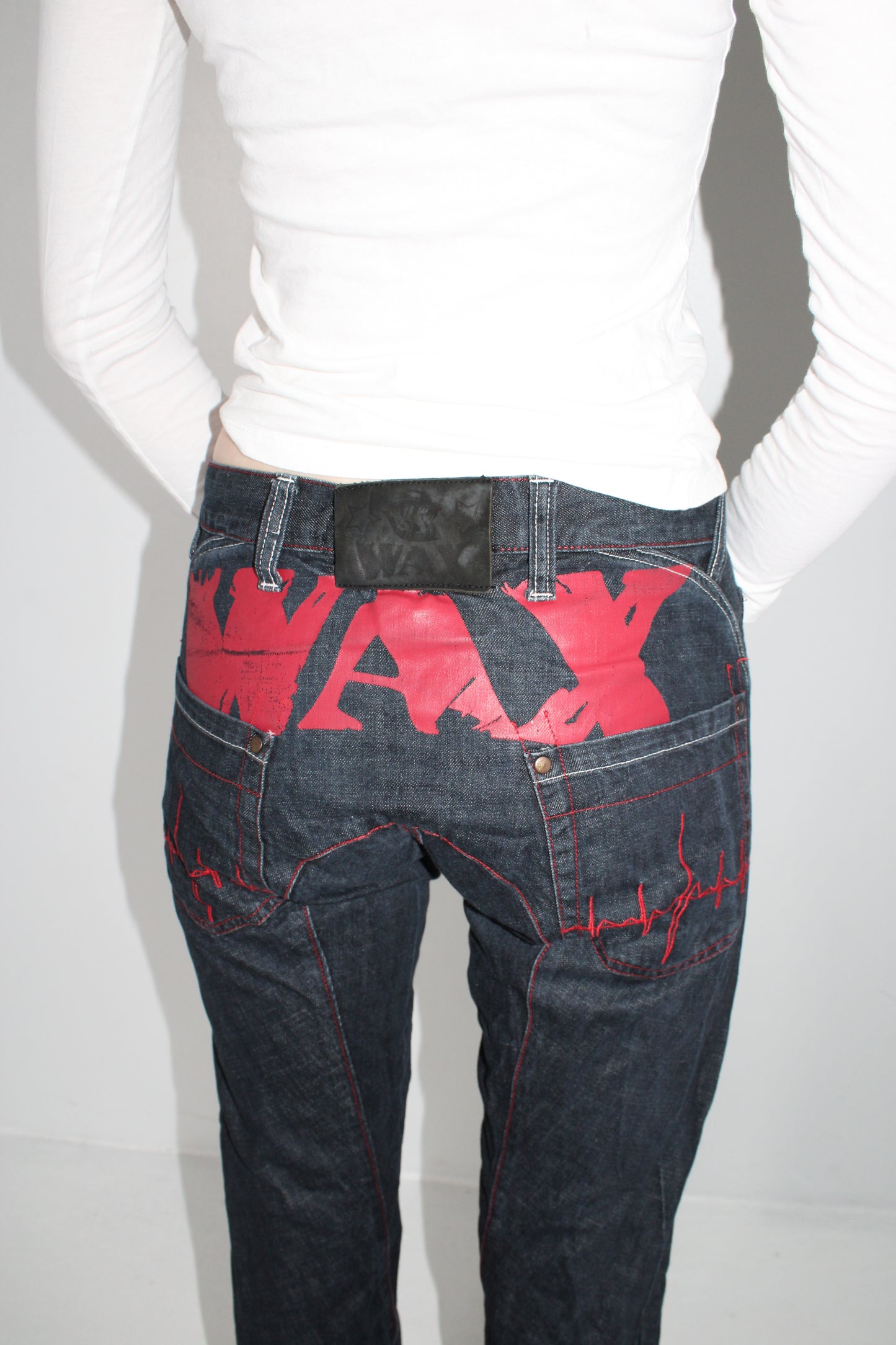 WAX BACK-GRAPHIC JEANS