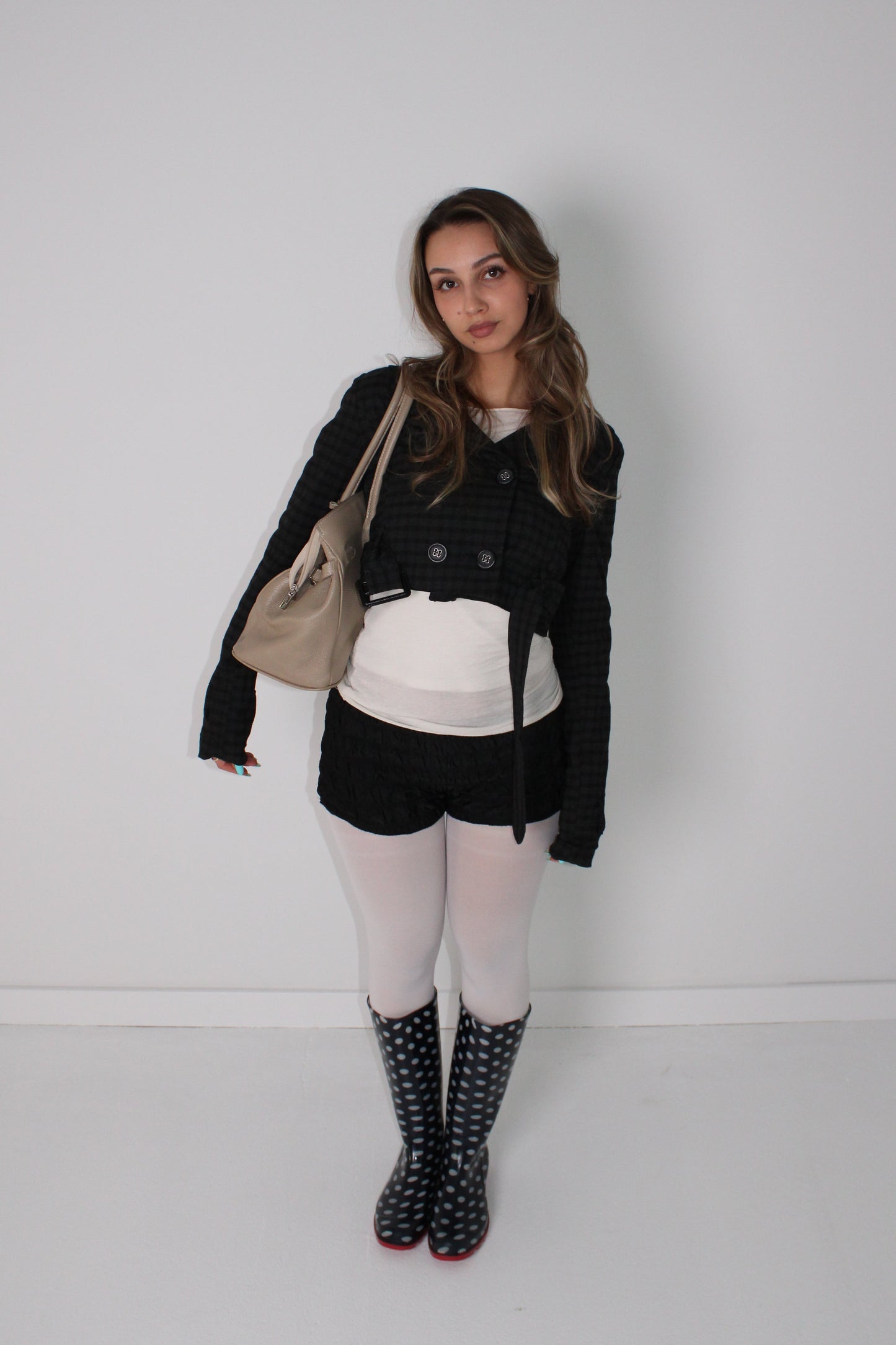 GREY CROPPED CHECK JACKET WITH A WAISTBELT