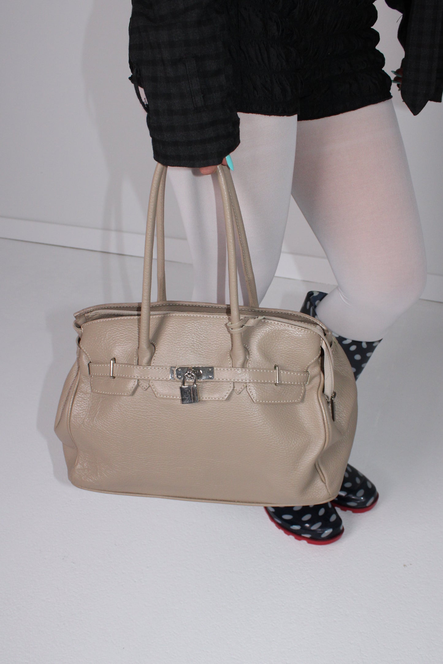 BEIGE LEATHER FIRKIN BAG