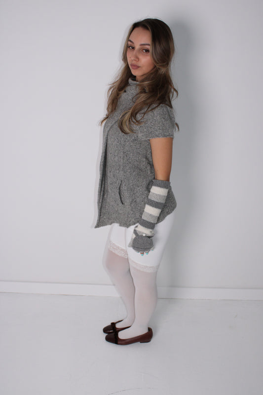 GREY ASYMMETRIC HIGH-COLLAR KNIT VEST