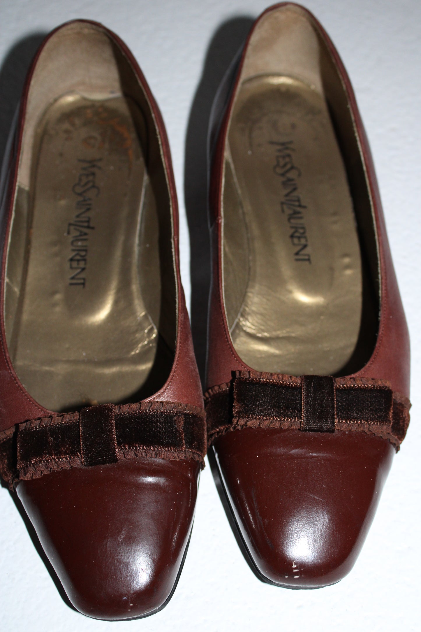 YVES SAINT LAURENT BROWN BOW BALLERINAS
