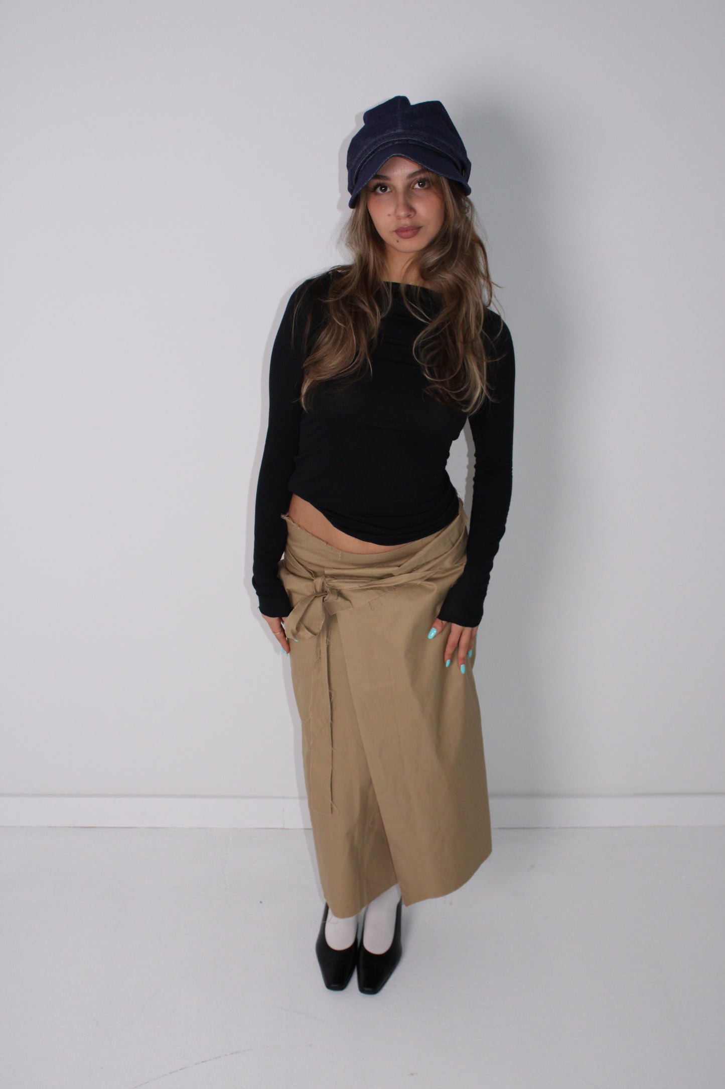 ASTRÆT BEIGE MAXI SKIRT