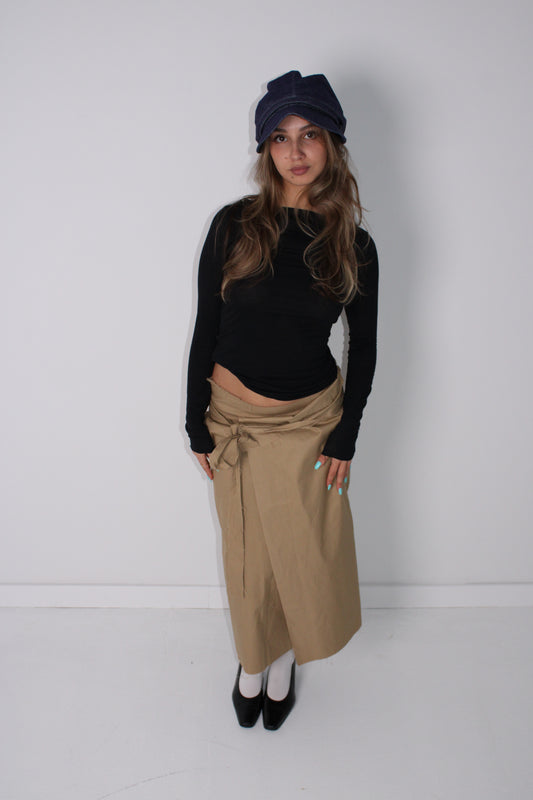 ASTRÆT BEIGE MAXI SKIRT