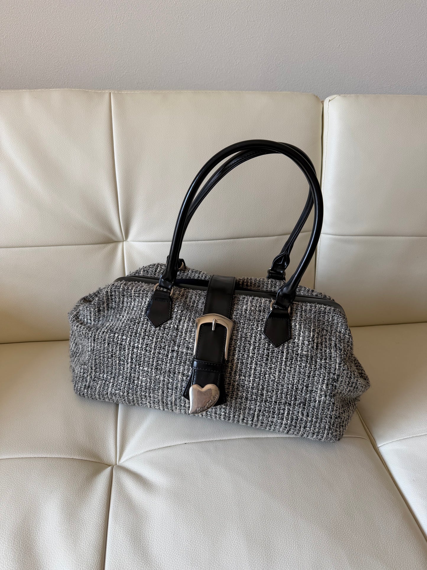 GREY TWEED SHOULDER BAG WITH BELT BUCKLE DETAIL