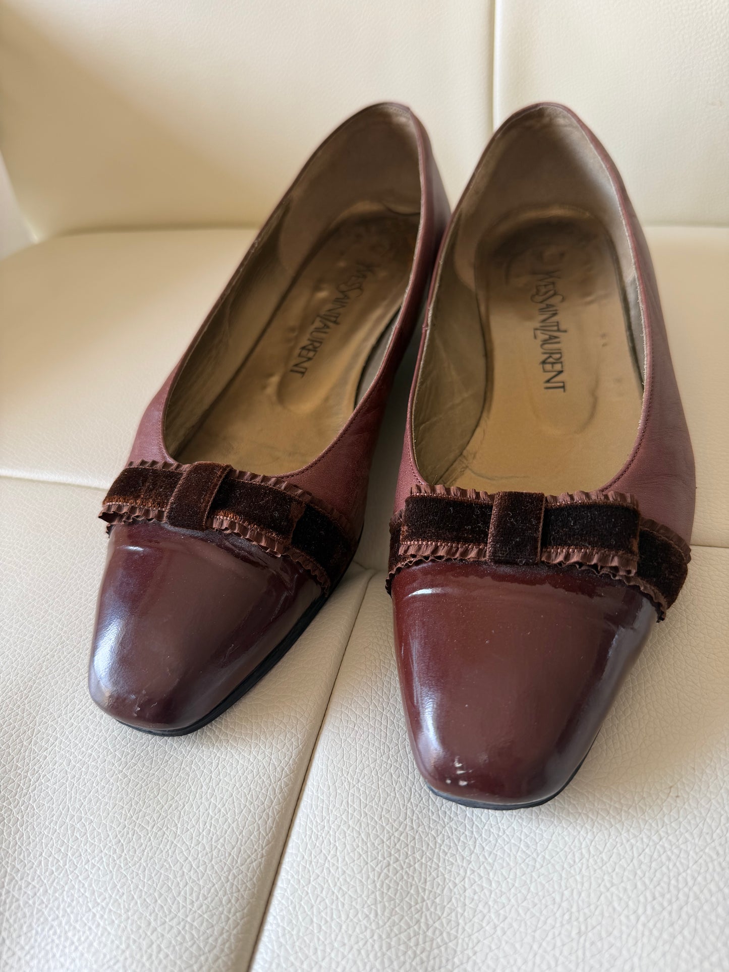 YVES SAINT LAURENT BROWN BOW BALLERINAS