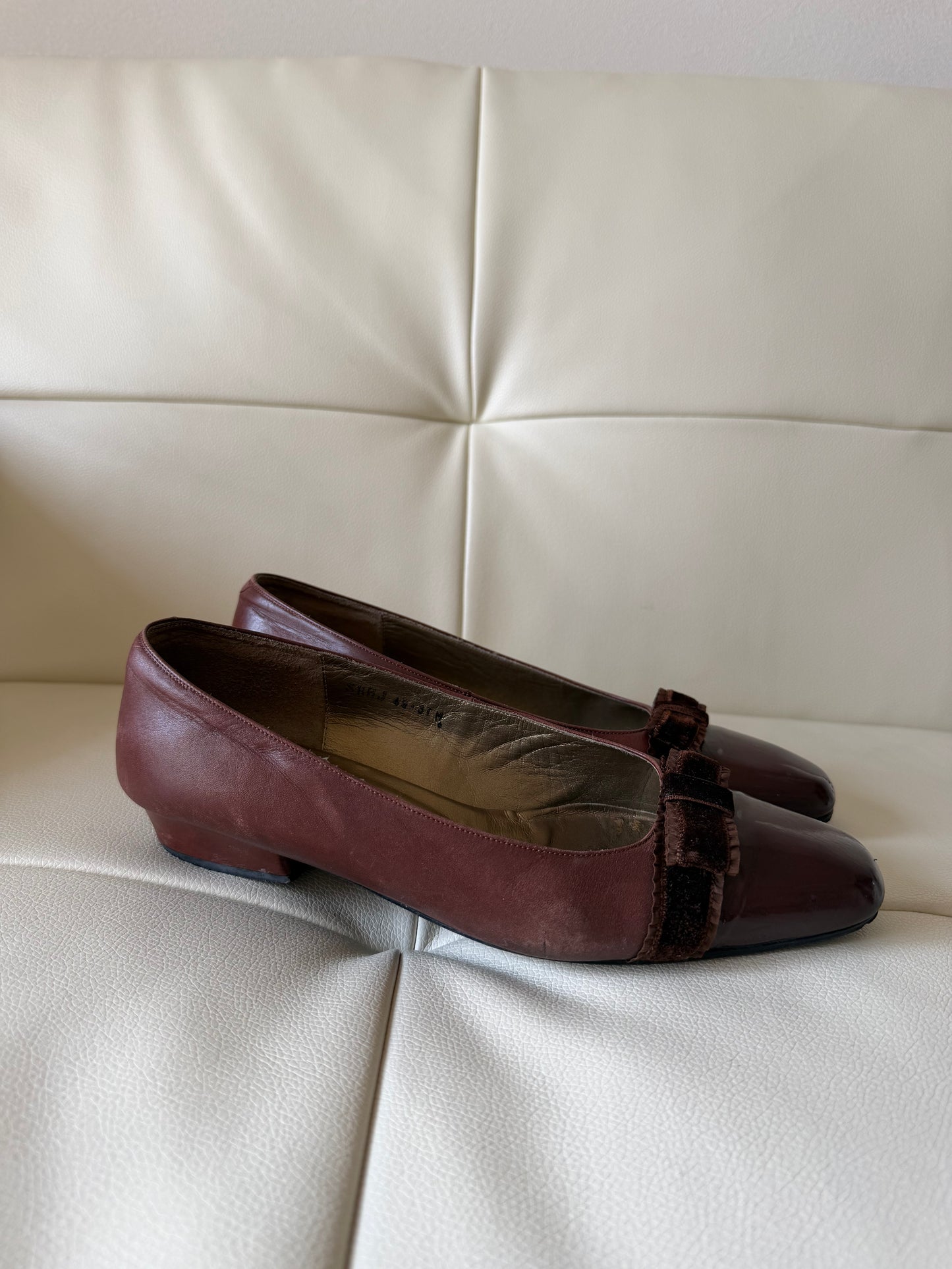 YVES SAINT LAURENT BROWN BOW BALLERINAS
