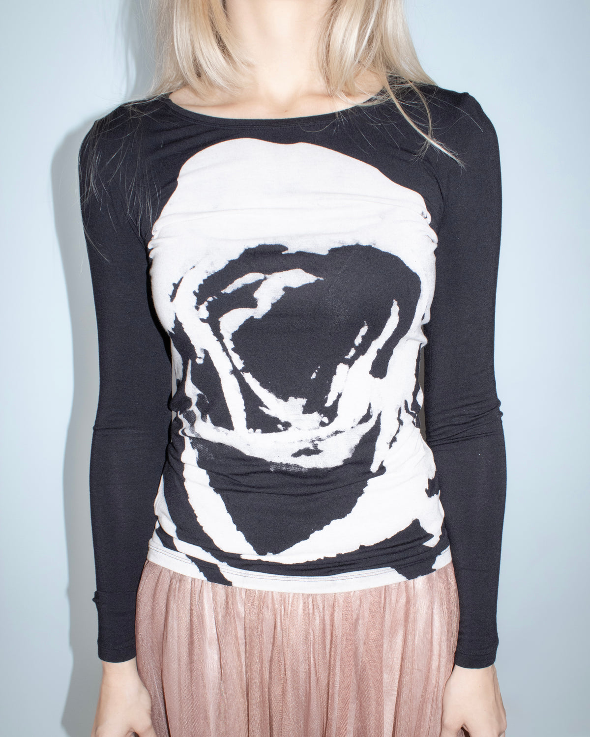 black rose print top