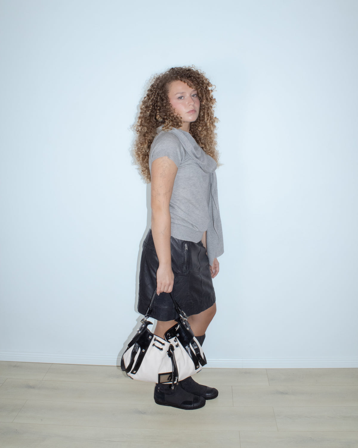 karen miller white black bag