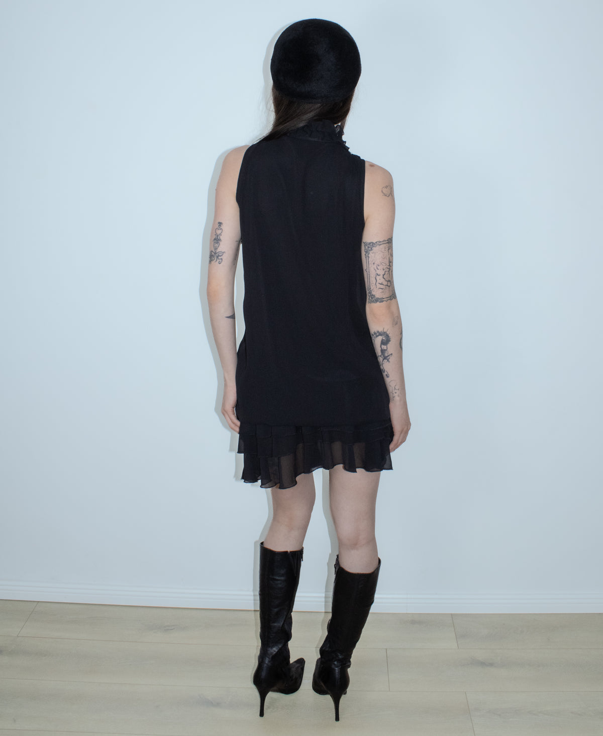 zipper black dress