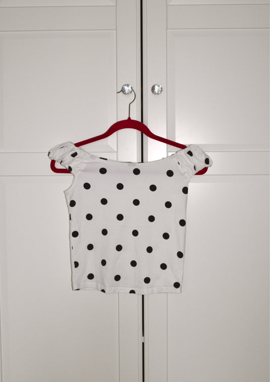OFF-SHOULDER POLKA DOT TOP