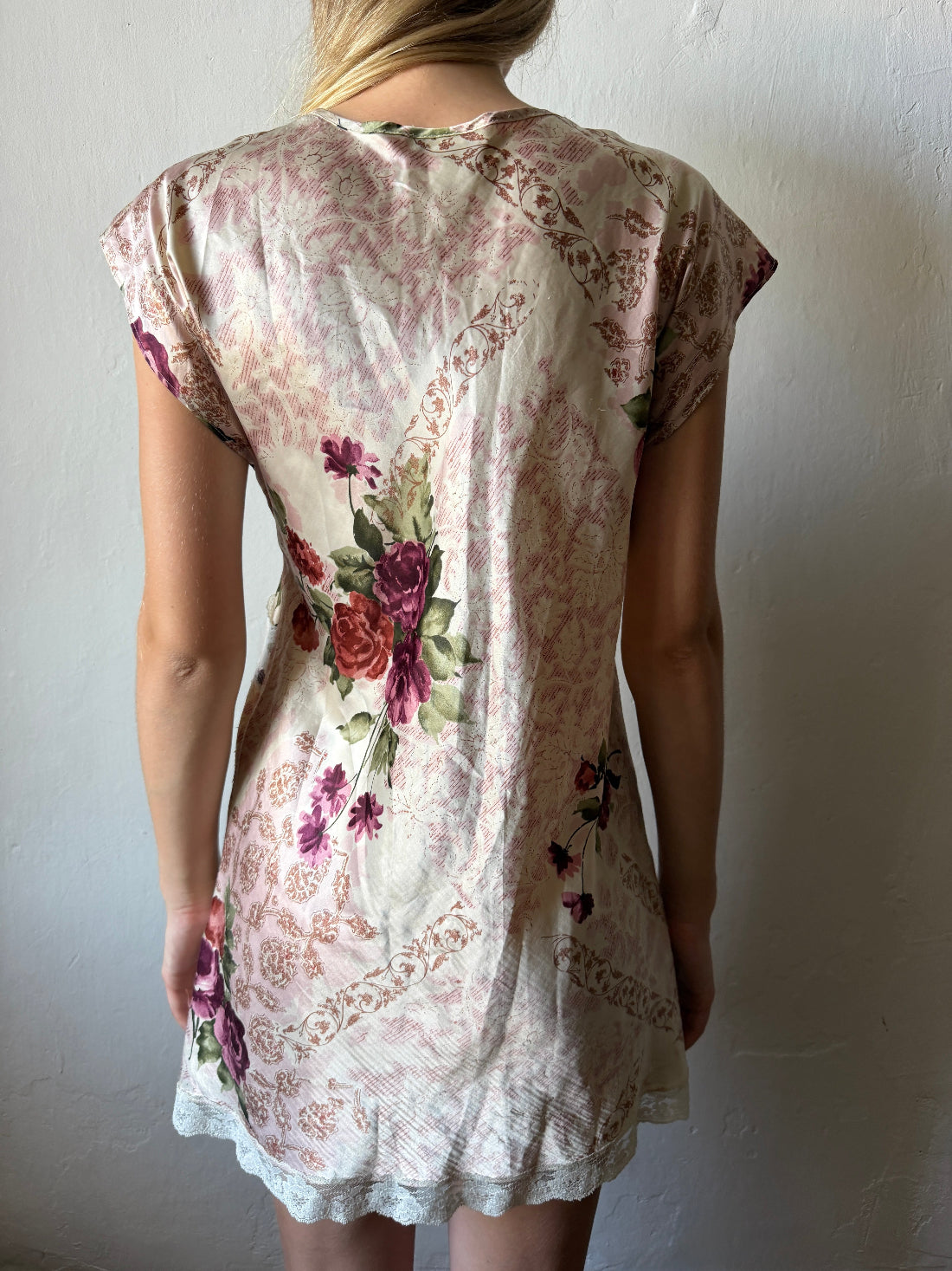Floral lace trim mini dress with blush floral print