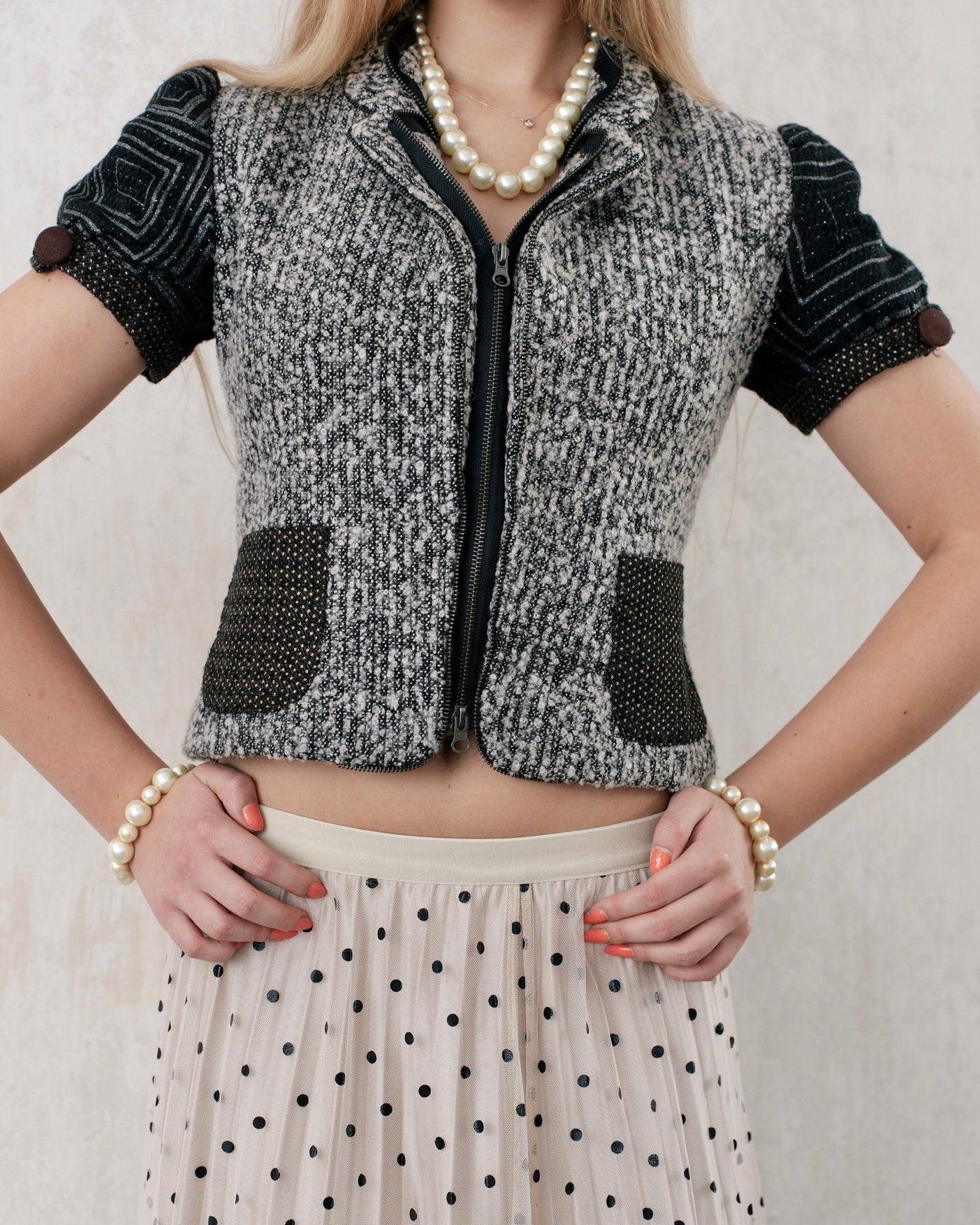 ZIP-UP VEST